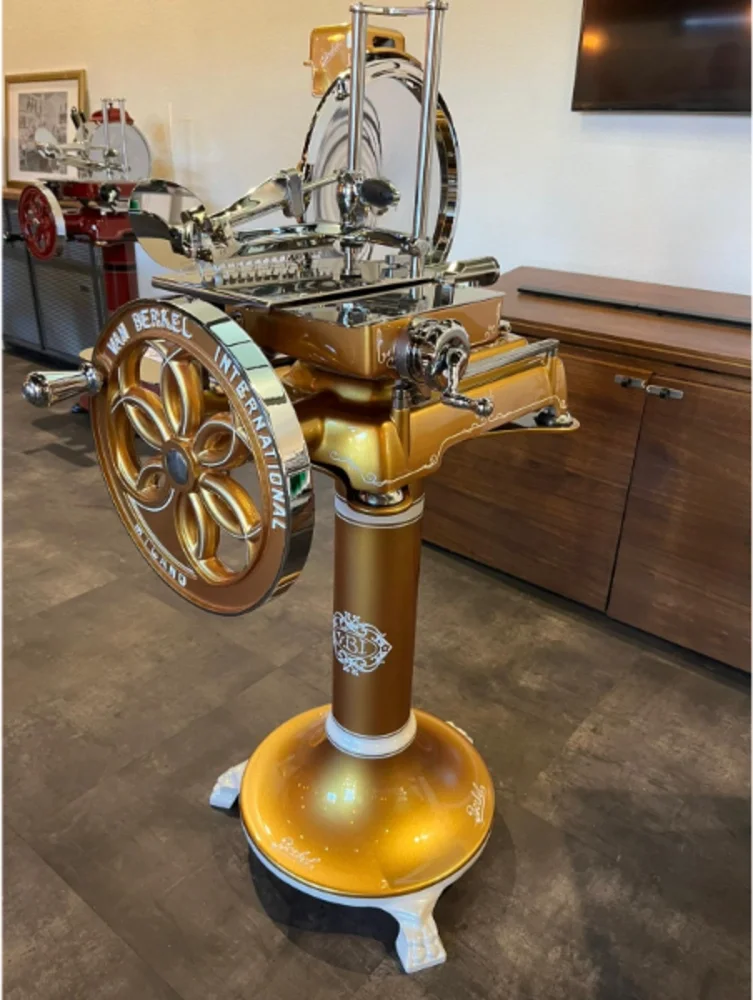 Berkel Ručni rezač Flywheel VOLANO B114 zlatne/bijele boje, novi model 2024
