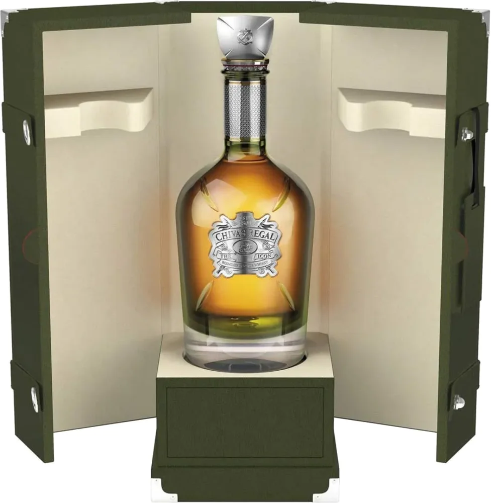 Škotski viski Chivas Regal The Icon + GB 0,7 l